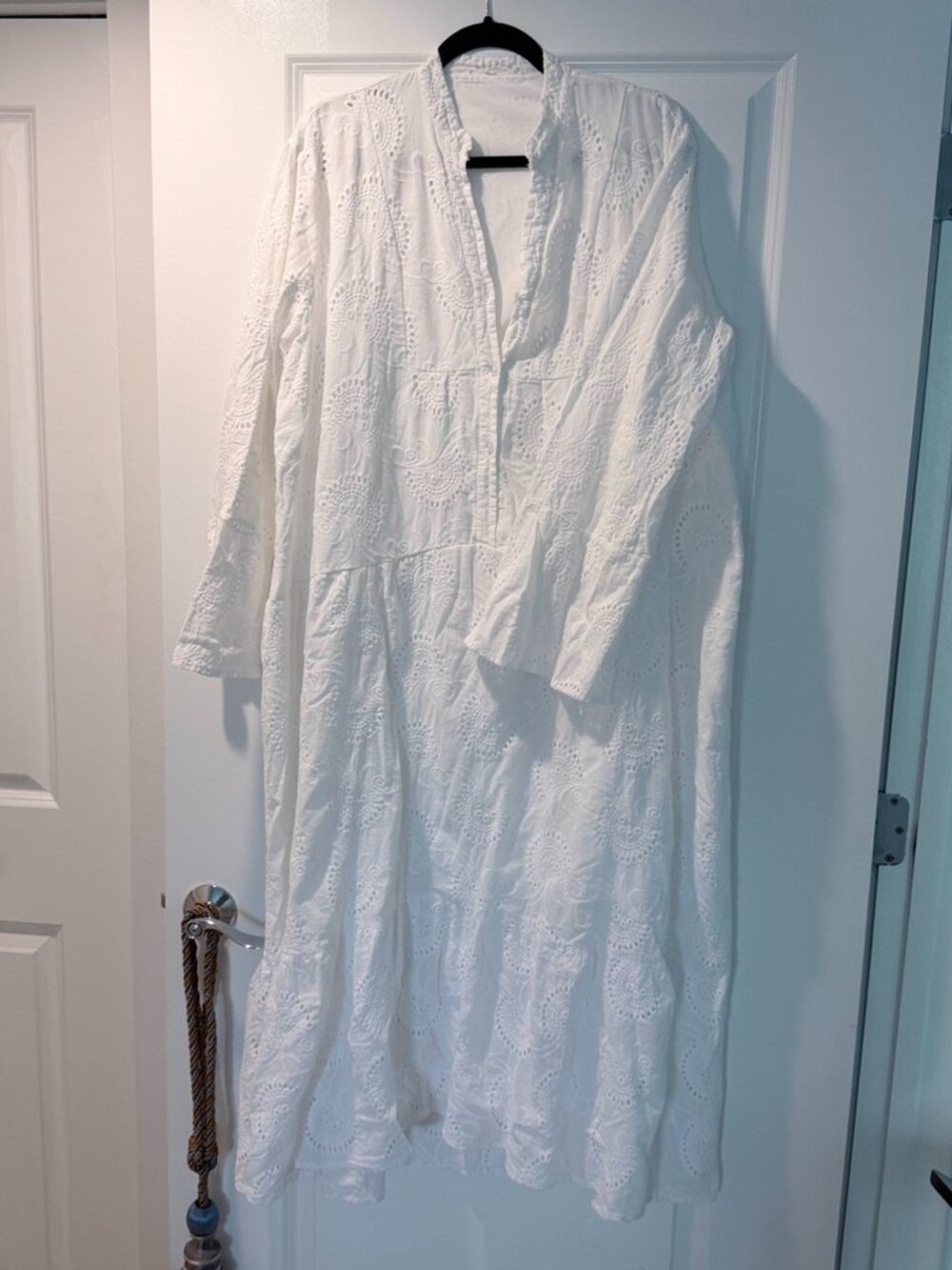 Pluz size white lined dress, fits 2x-3x LIKE NEW!